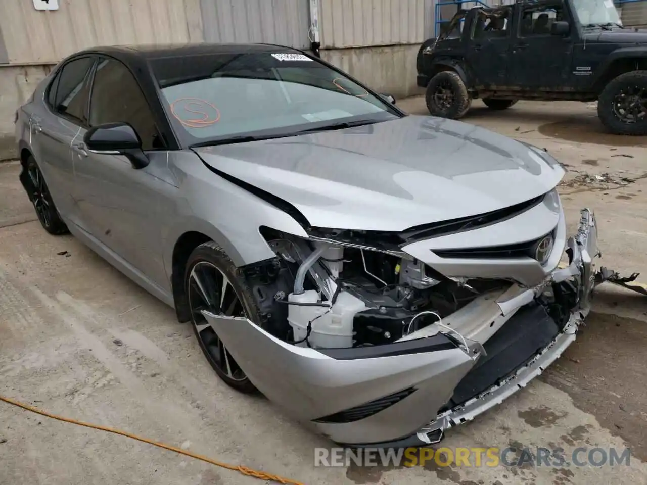 1 Photograph of a damaged car 4T1B61HK3KU269426 TOYOTA CAMRY 2019