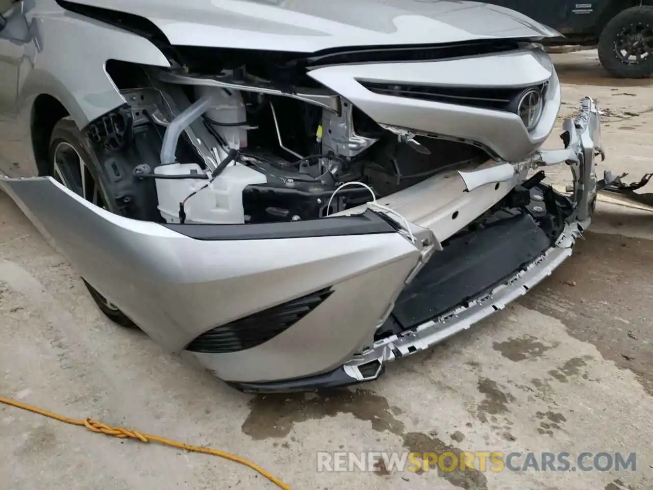 9 Photograph of a damaged car 4T1B61HK3KU269426 TOYOTA CAMRY 2019