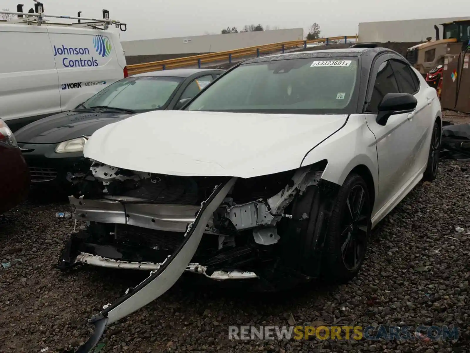 2 Photograph of a damaged car 4T1B61HK3KU270561 TOYOTA CAMRY 2019