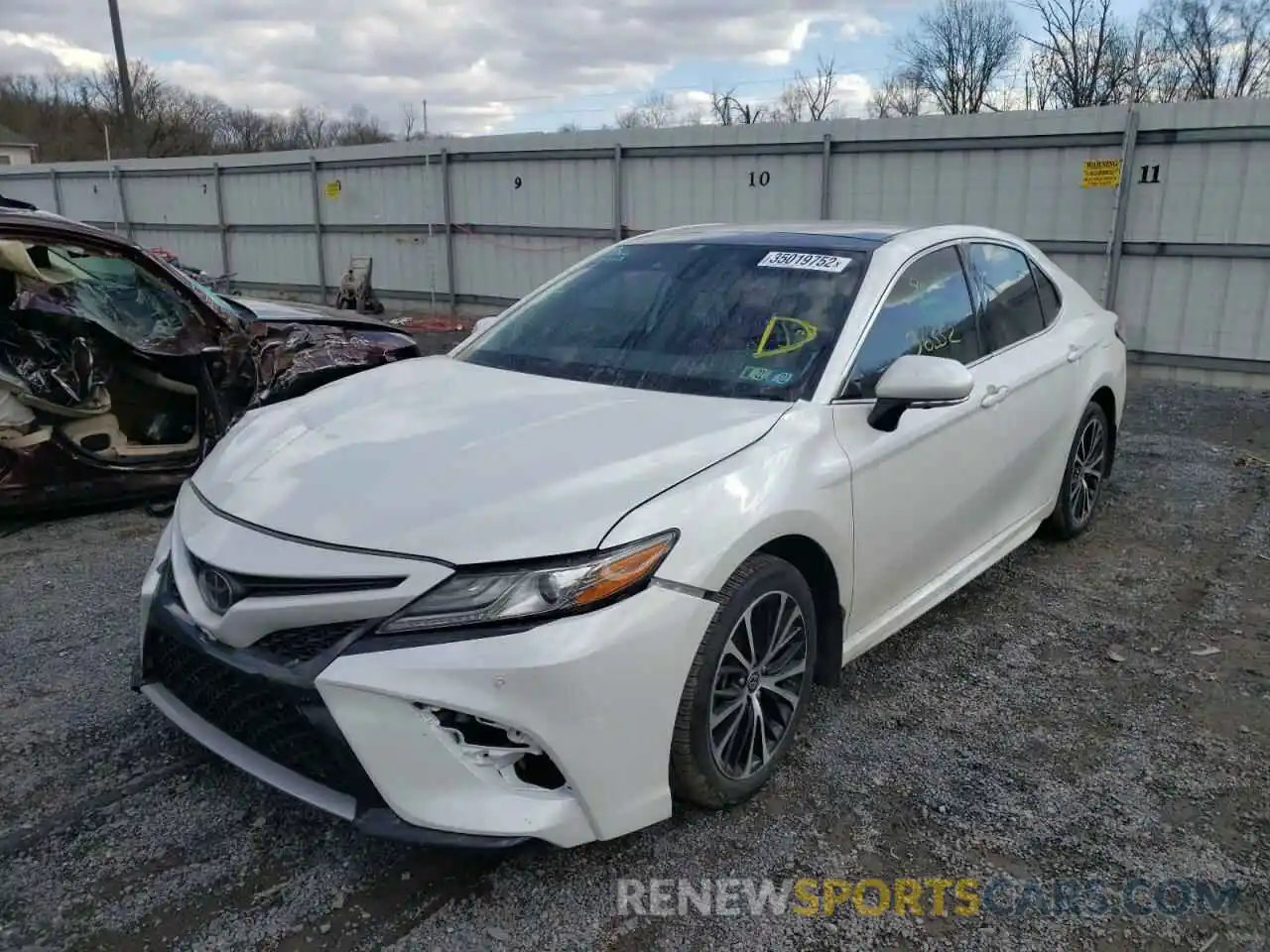 2 Photograph of a damaged car 4T1B61HK3KU735310 TOYOTA CAMRY 2019