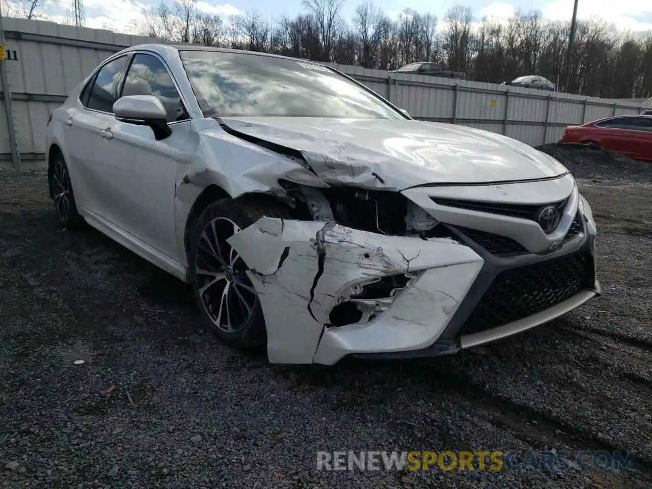 9 Photograph of a damaged car 4T1B61HK3KU735310 TOYOTA CAMRY 2019