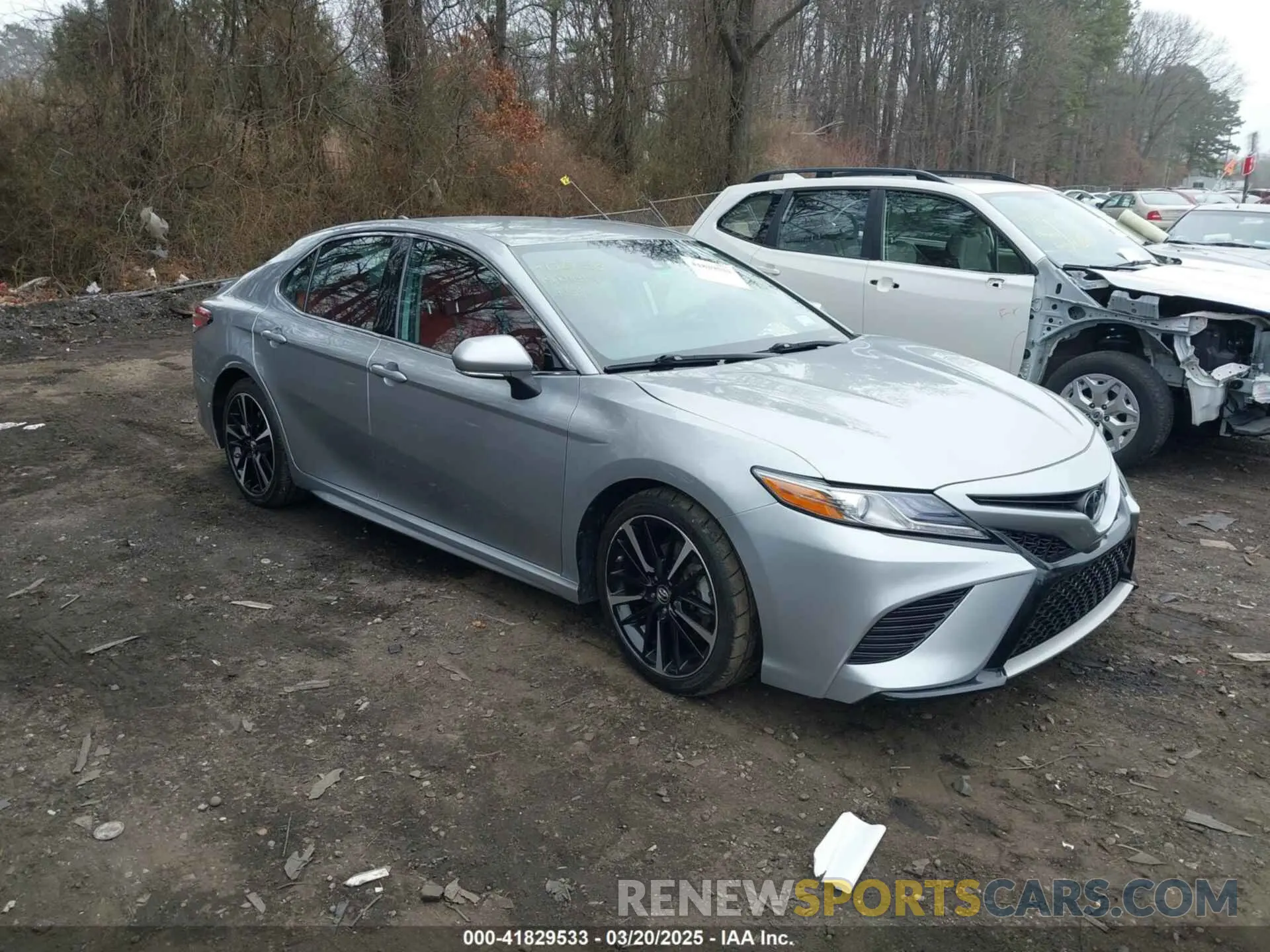 1 Photograph of a damaged car 4T1B61HK3KU742158 TOYOTA CAMRY 2019