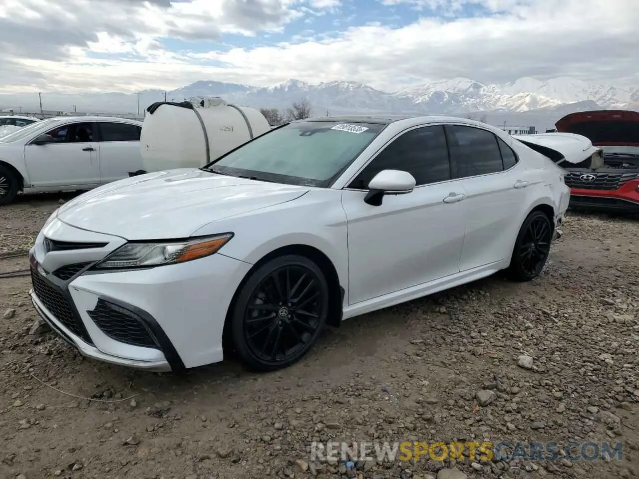 1 Photograph of a damaged car 4T1B61HK3KU742418 TOYOTA CAMRY 2019