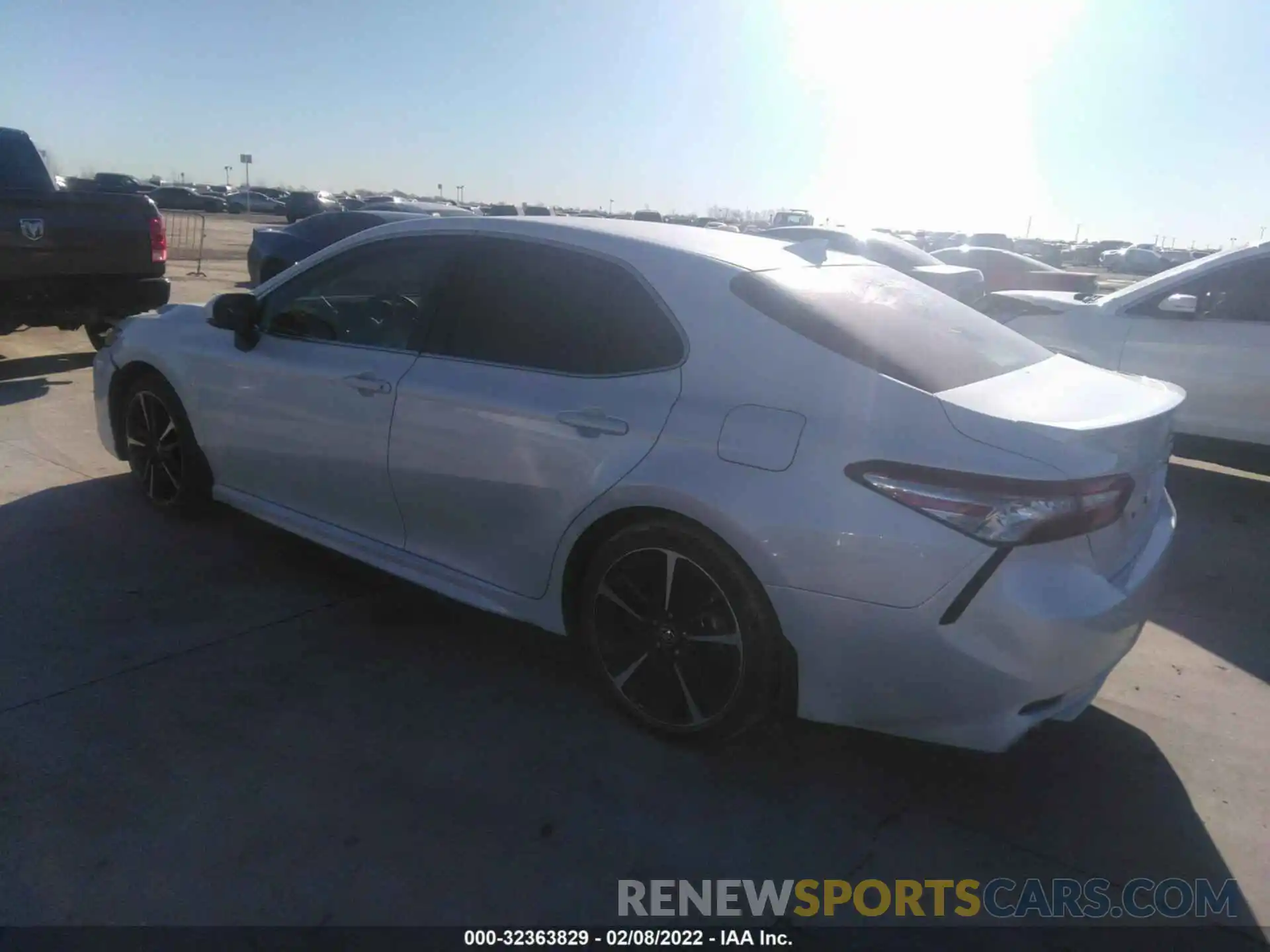 3 Photograph of a damaged car 4T1B61HK3KU749952 TOYOTA CAMRY 2019