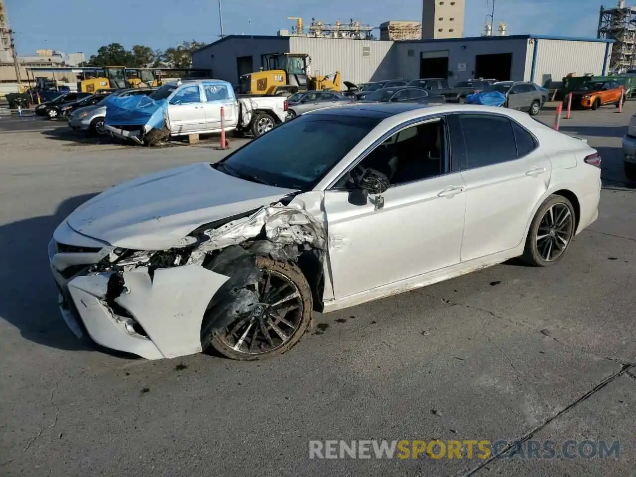 1 Photograph of a damaged car 4T1B61HK3KU752351 TOYOTA CAMRY 2019