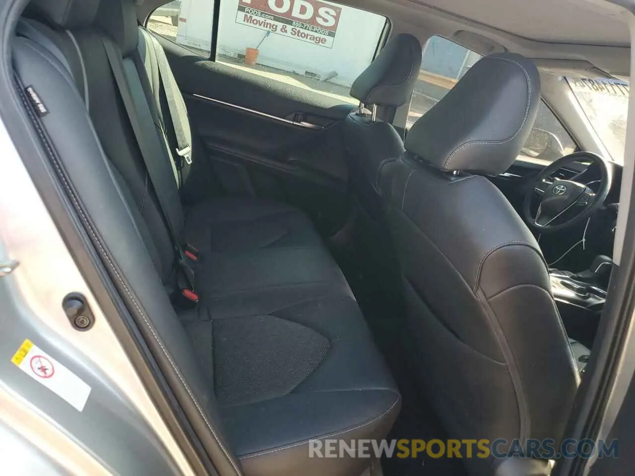 10 Photograph of a damaged car 4T1B61HK3KU762765 TOYOTA CAMRY 2019