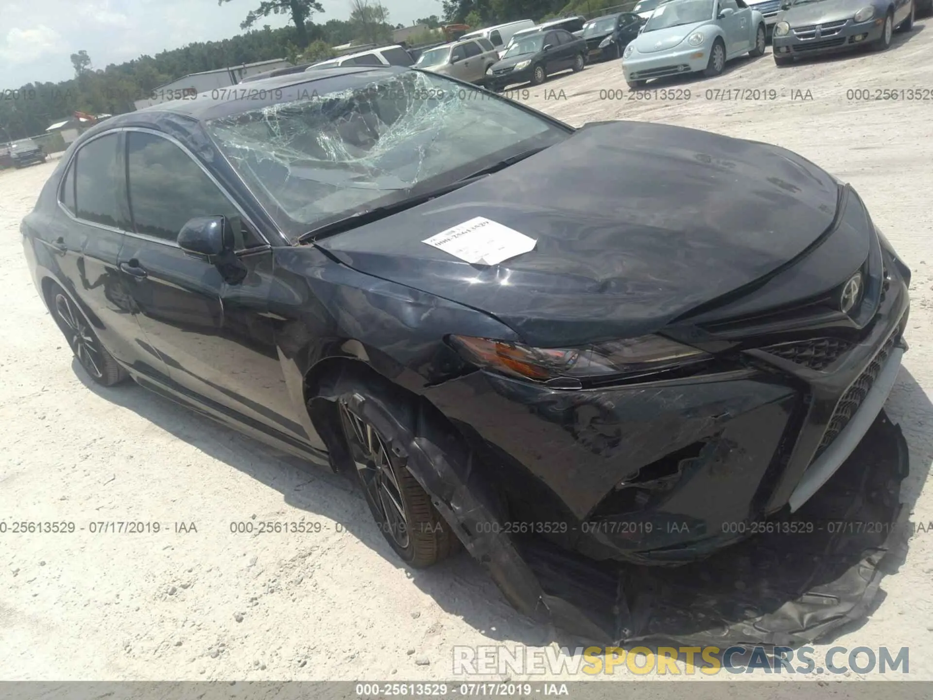 1 Photograph of a damaged car 4T1B61HK3KU773815 TOYOTA CAMRY 2019