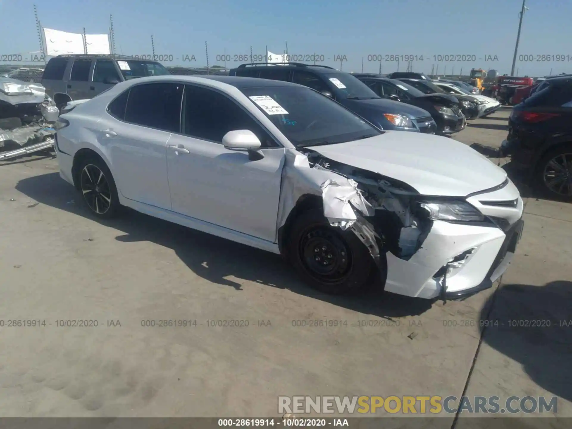 1 Photograph of a damaged car 4T1B61HK3KU775290 TOYOTA CAMRY 2019