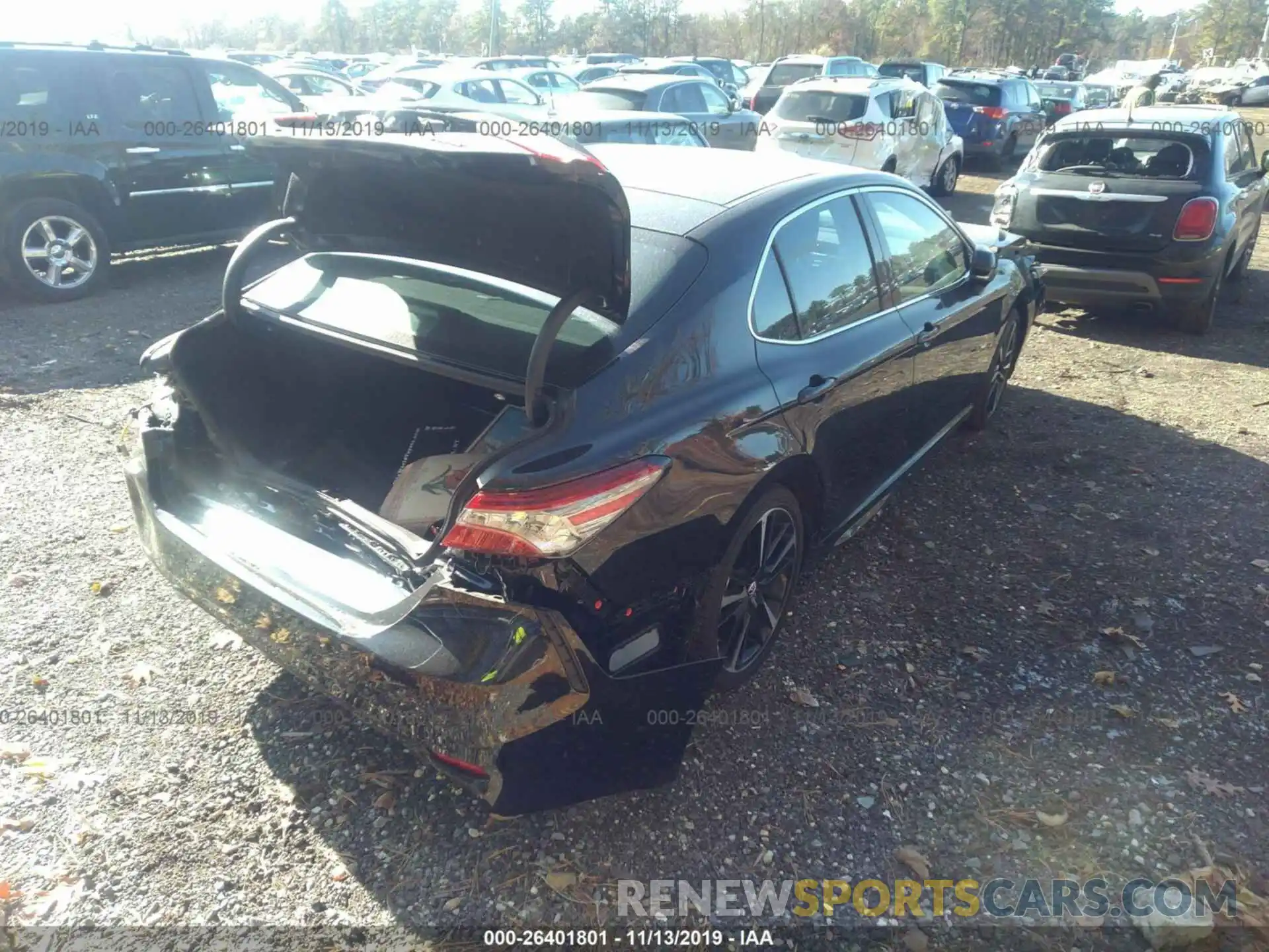 4 Photograph of a damaged car 4T1B61HK3KU780831 TOYOTA CAMRY 2019