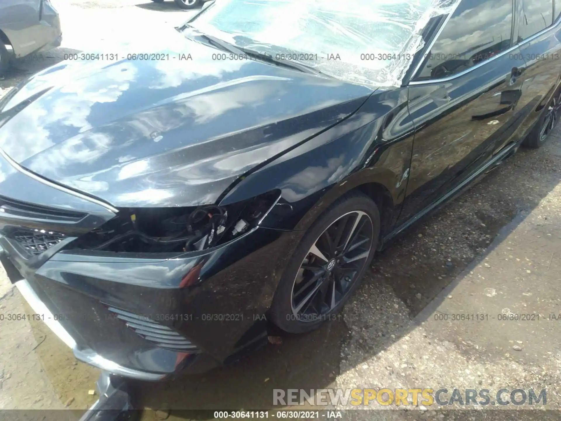 6 Photograph of a damaged car 4T1B61HK3KU789044 TOYOTA CAMRY 2019