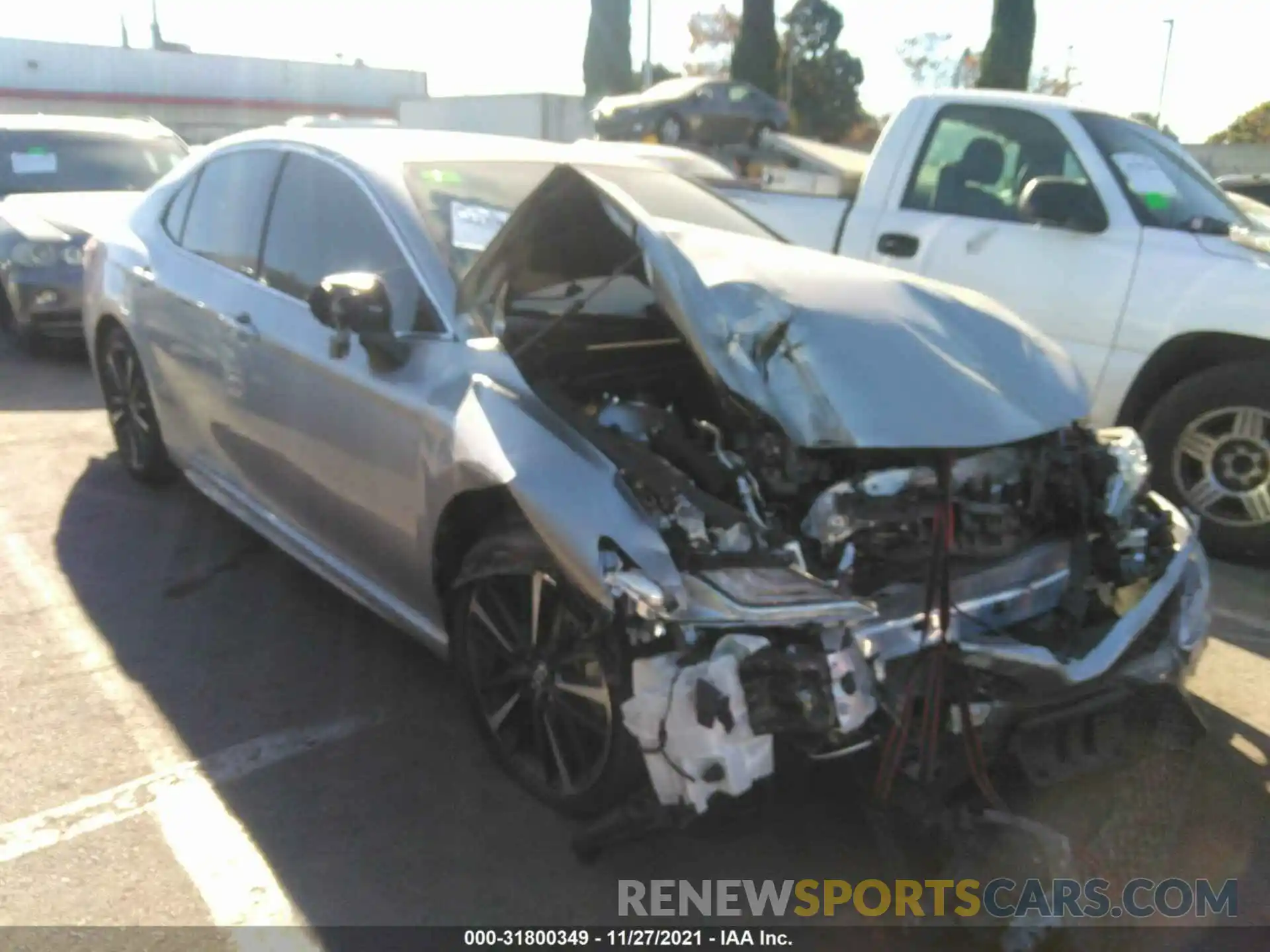 1 Photograph of a damaged car 4T1B61HK3KU806473 TOYOTA CAMRY 2019