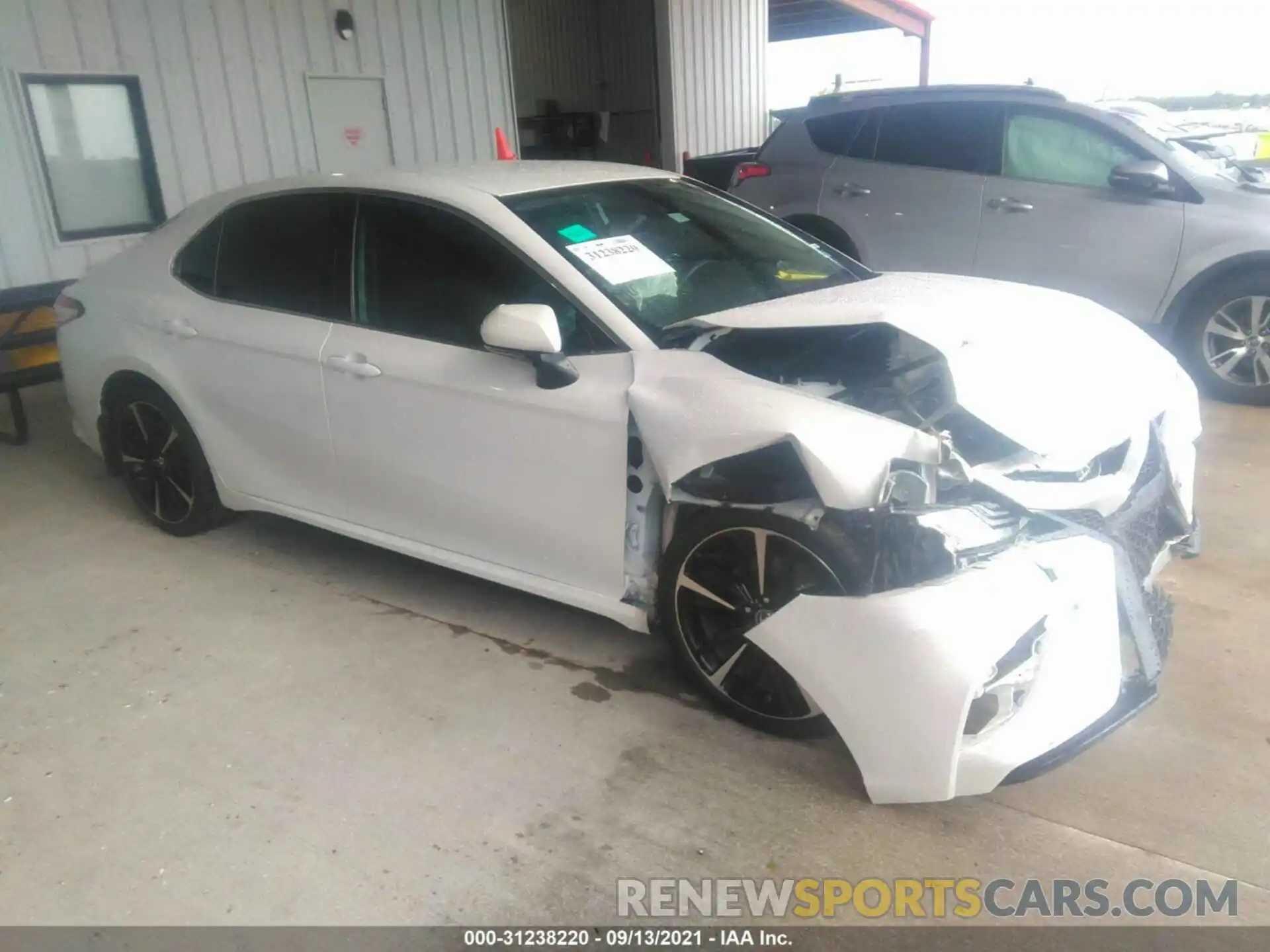 1 Photograph of a damaged car 4T1B61HK3KU809440 TOYOTA CAMRY 2019