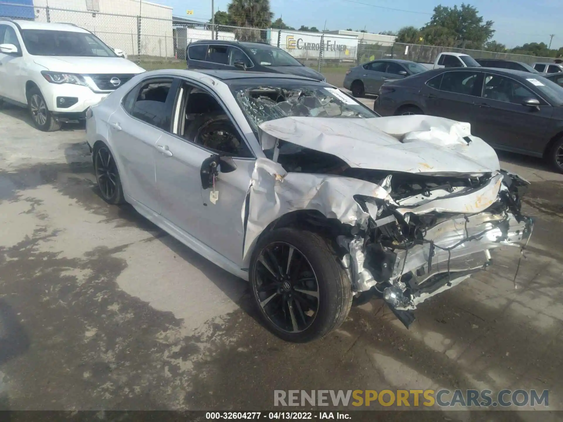 1 Photograph of a damaged car 4T1B61HK3KU811592 TOYOTA CAMRY 2019