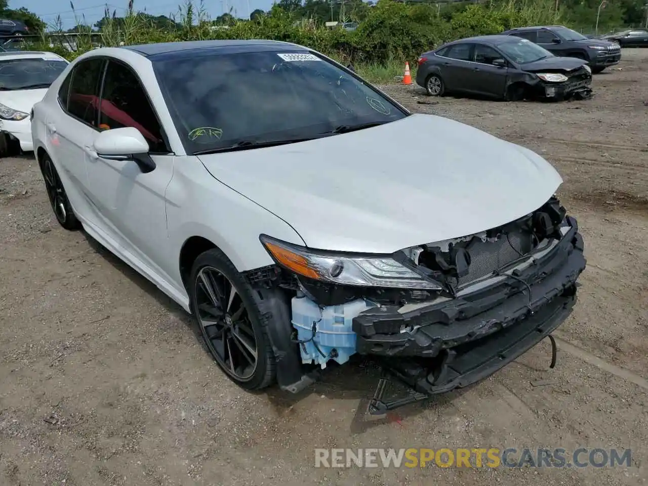 1 Photograph of a damaged car 4T1B61HK3KU814699 TOYOTA CAMRY 2019