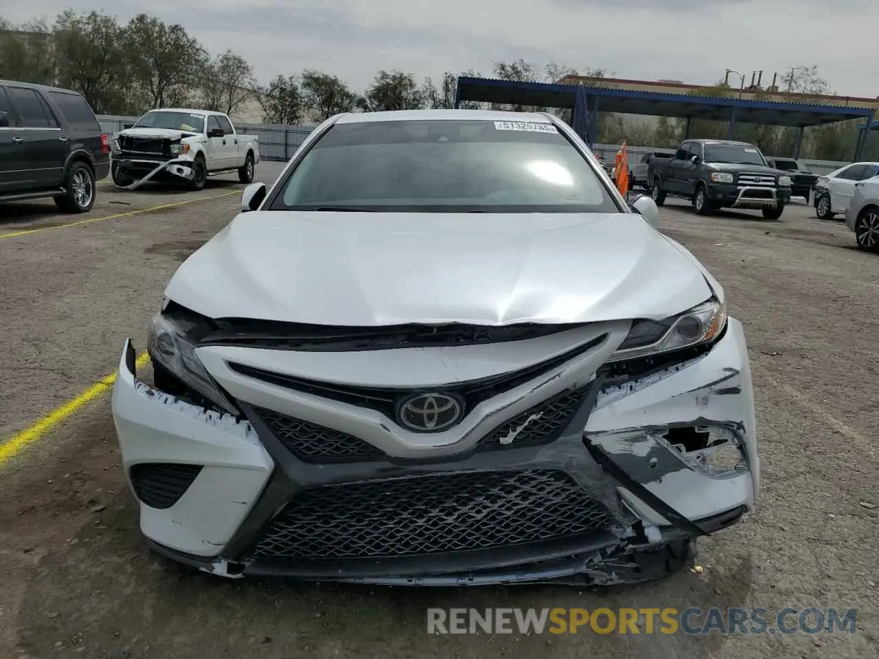 5 Photograph of a damaged car 4T1B61HK3KU839389 TOYOTA CAMRY 2019