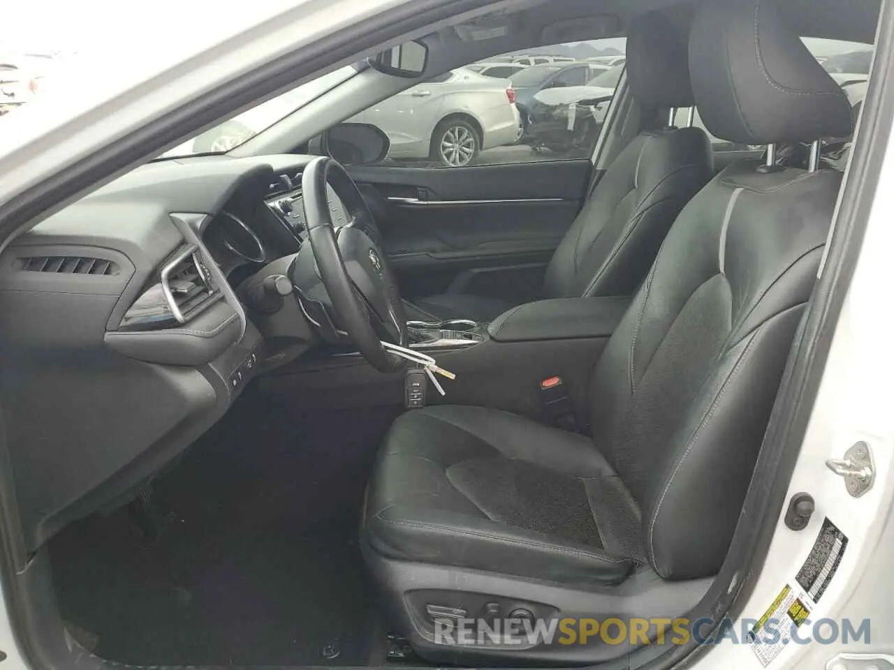 7 Photograph of a damaged car 4T1B61HK3KU839389 TOYOTA CAMRY 2019