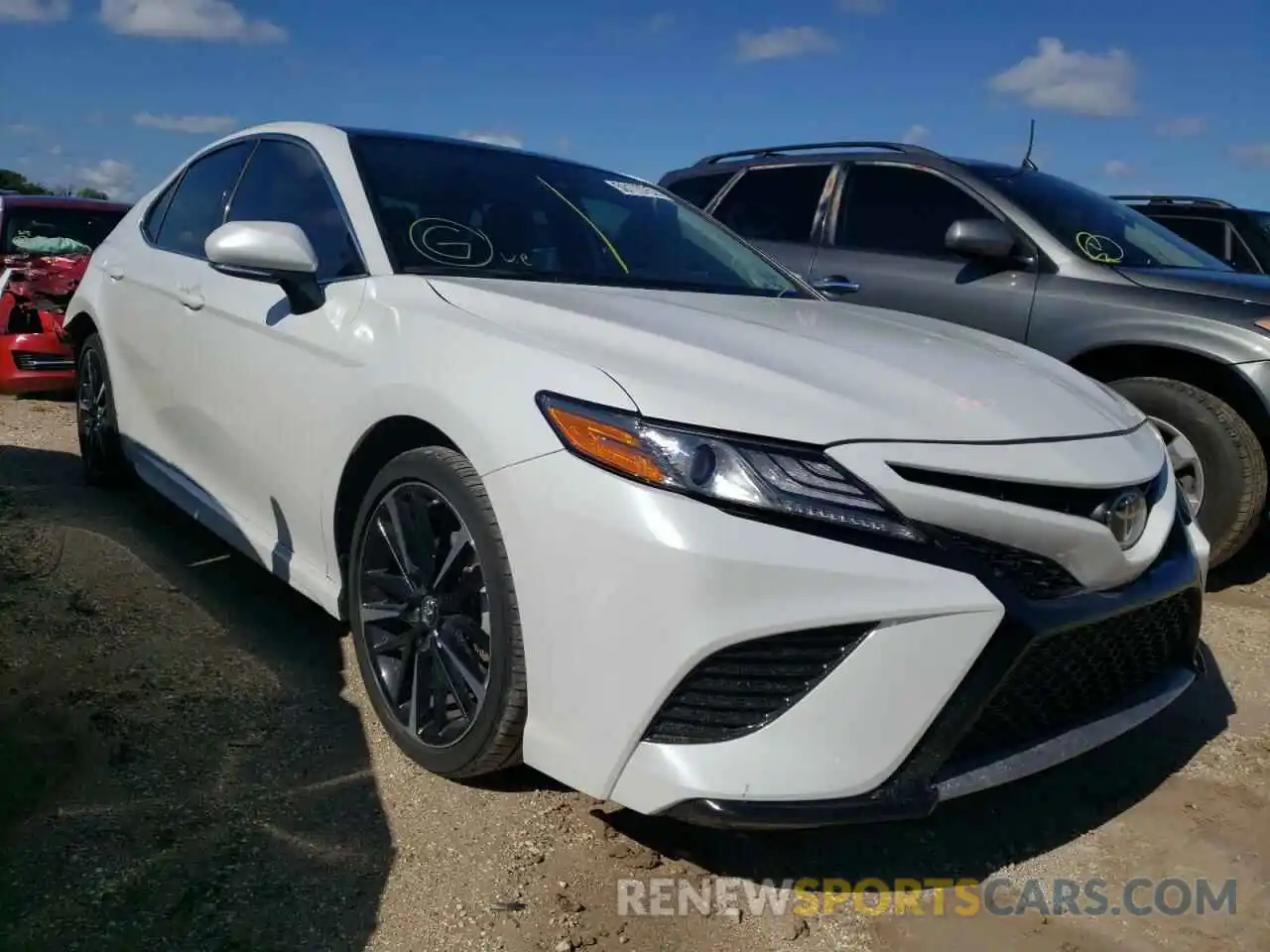 1 Photograph of a damaged car 4T1B61HK3KU839831 TOYOTA CAMRY 2019