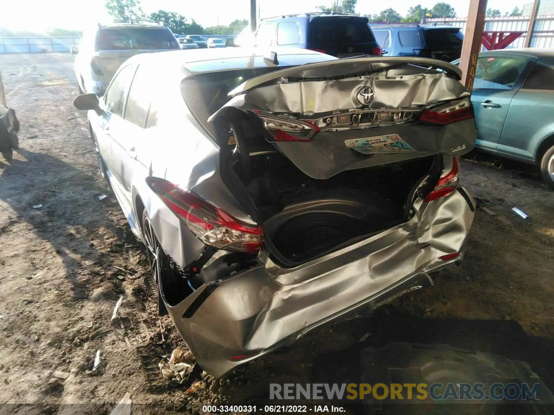 6 Photograph of a damaged car 4T1B61HK4KU163762 TOYOTA CAMRY 2019