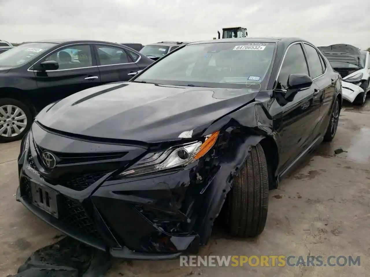 2 Photograph of a damaged car 4T1B61HK4KU168086 TOYOTA CAMRY 2019