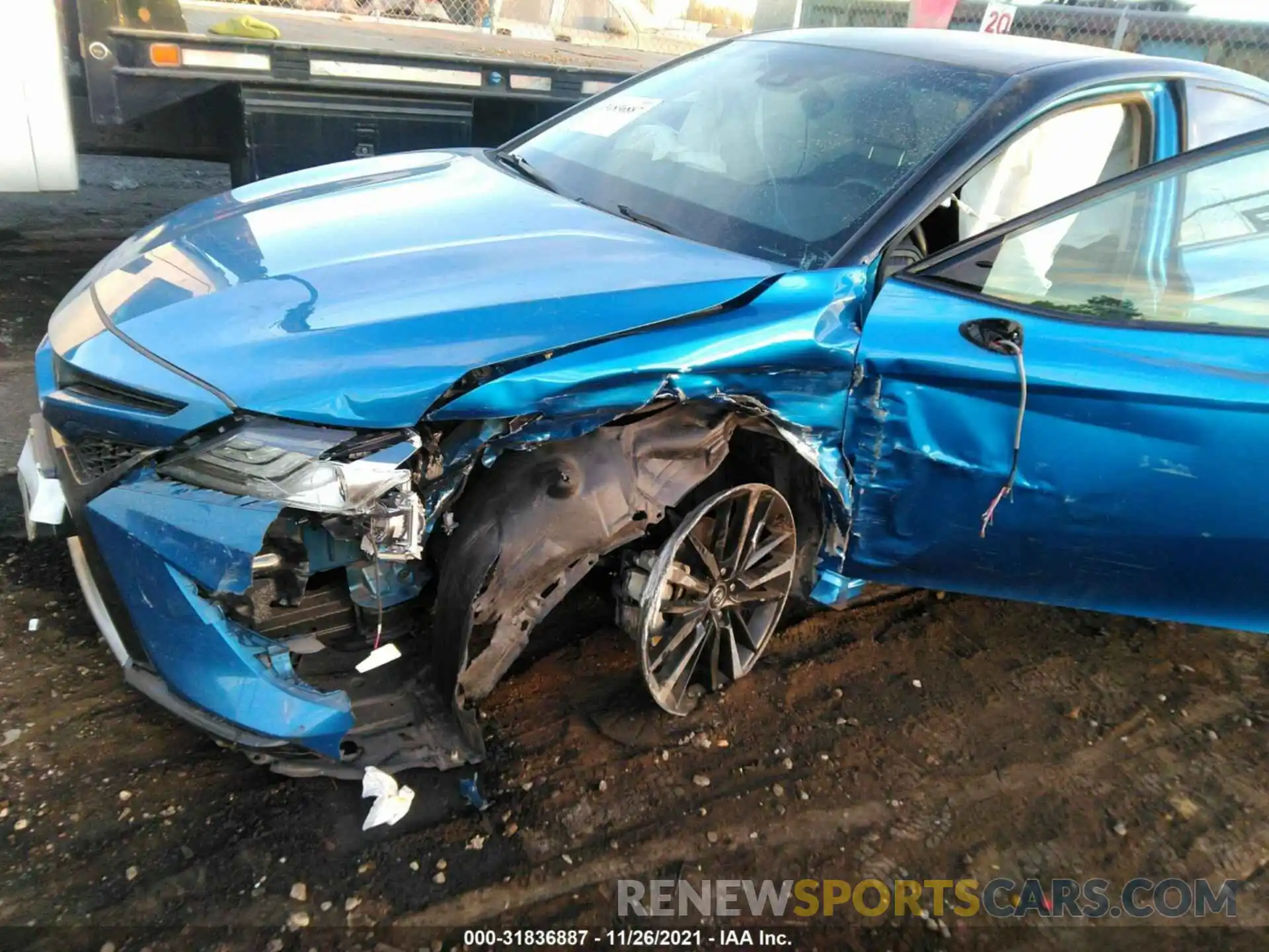 6 Photograph of a damaged car 4T1B61HK4KU173546 TOYOTA CAMRY 2019