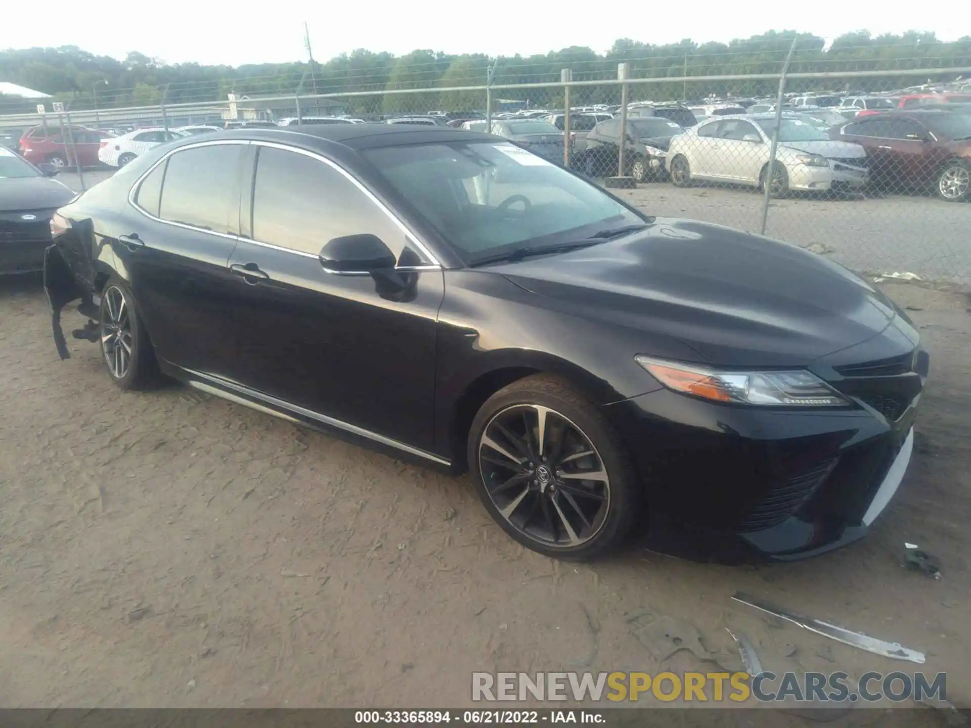 1 Photograph of a damaged car 4T1B61HK4KU179749 TOYOTA CAMRY 2019