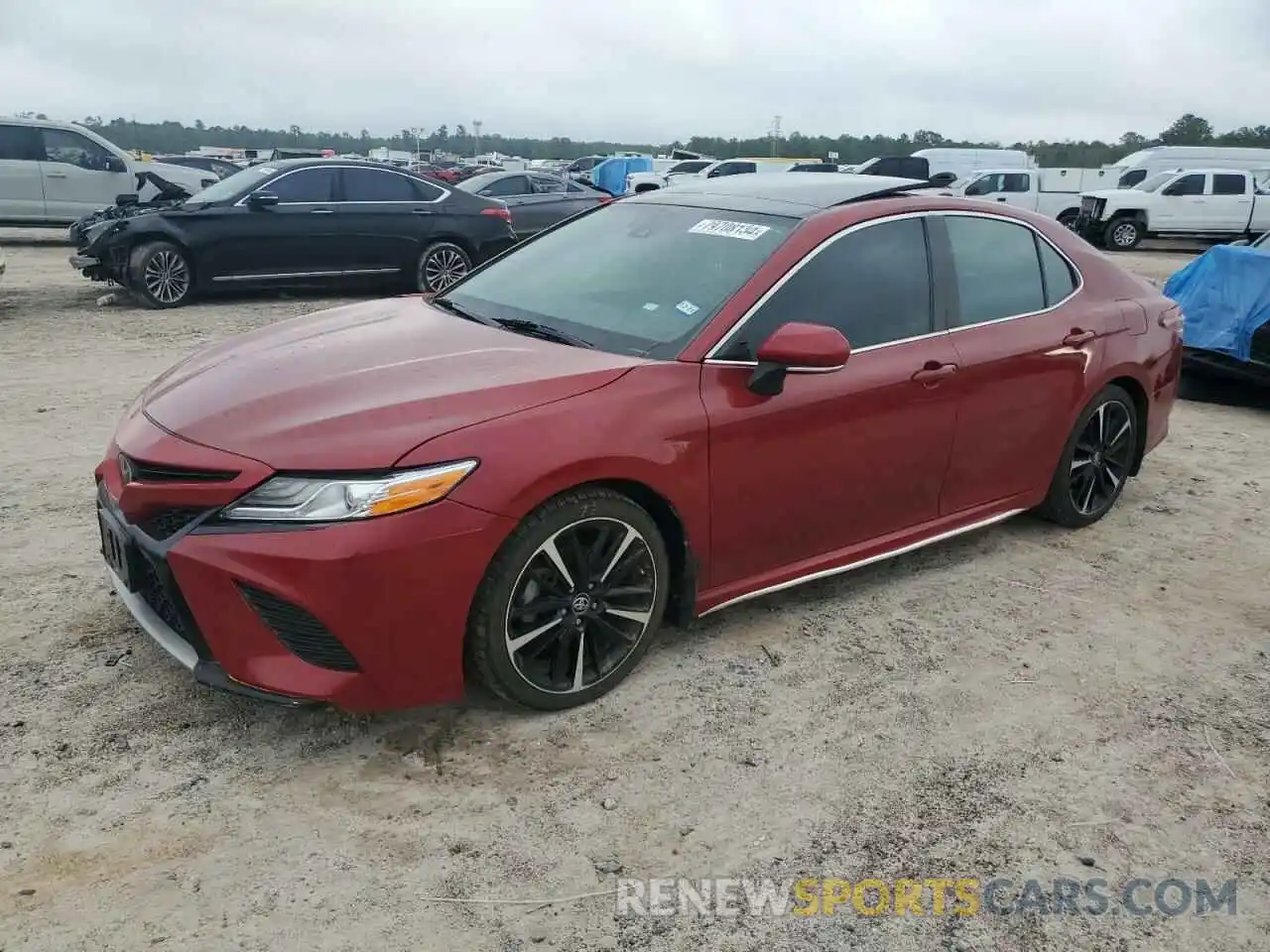 1 Photograph of a damaged car 4T1B61HK4KU184532 TOYOTA CAMRY 2019