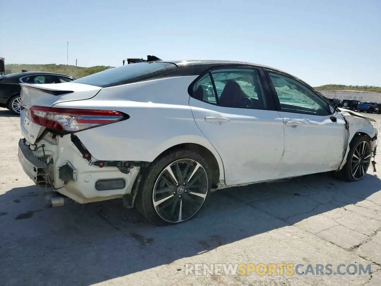 3 Photograph of a damaged car 4T1B61HK4KU188984 TOYOTA CAMRY 2019