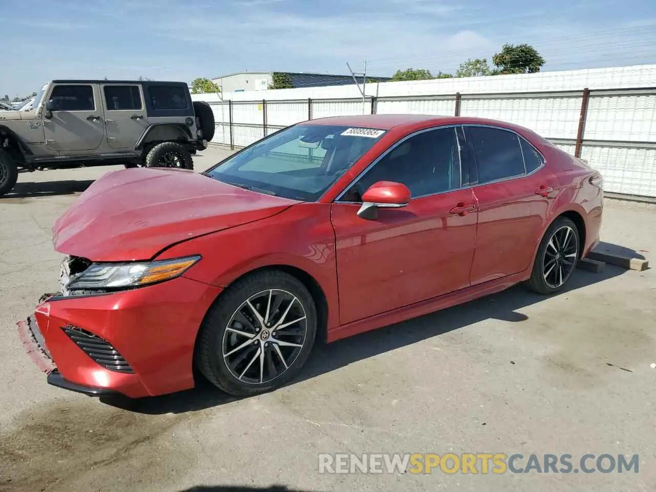1 Photograph of a damaged car 4T1B61HK4KU201295 TOYOTA CAMRY 2019