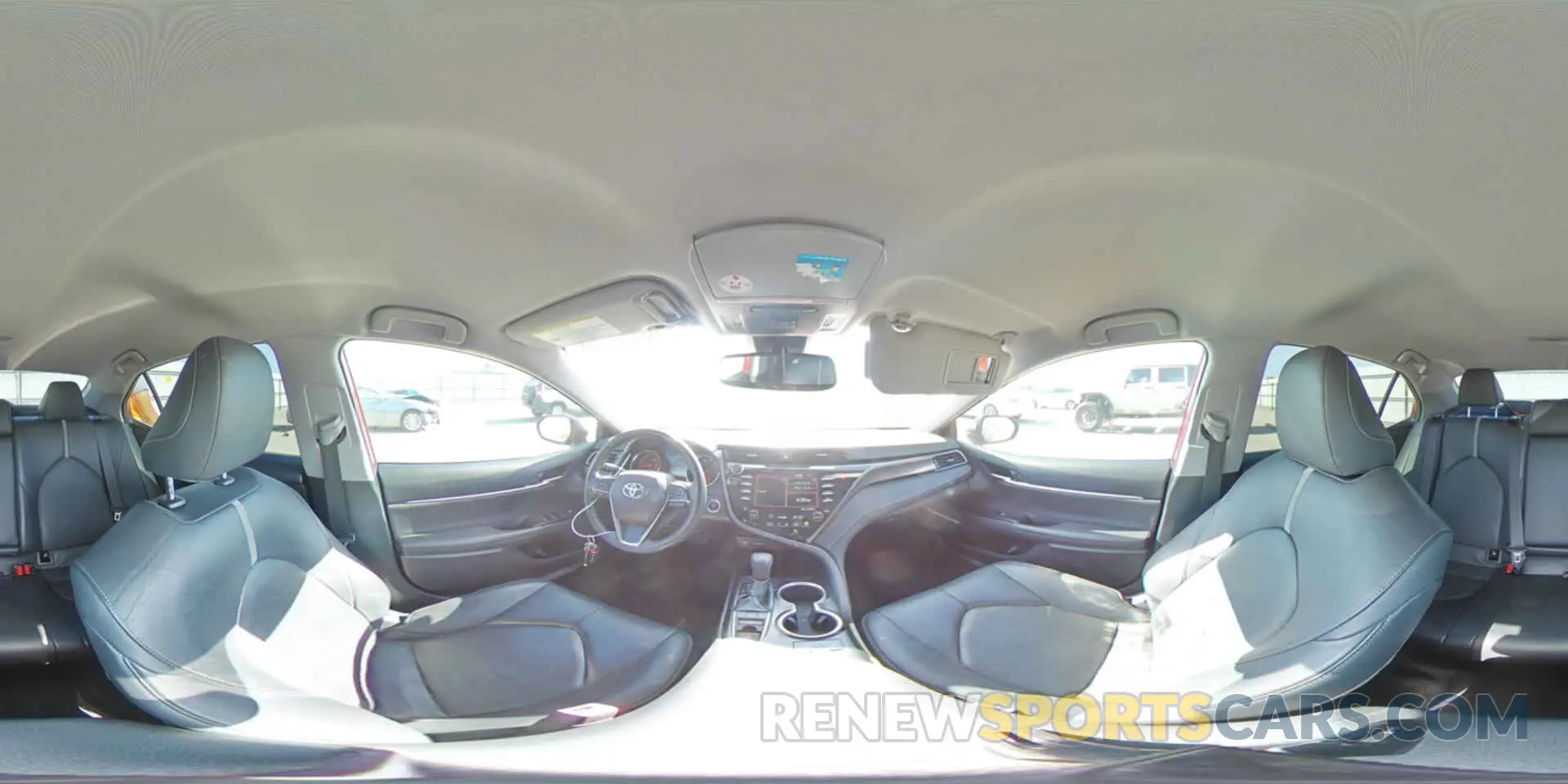 14 Photograph of a damaged car 4T1B61HK4KU201295 TOYOTA CAMRY 2019