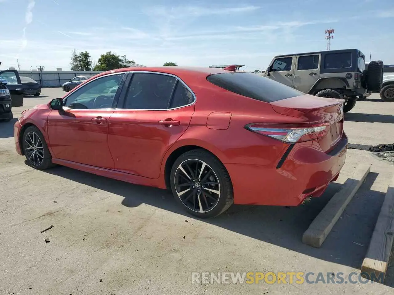 2 Photograph of a damaged car 4T1B61HK4KU201295 TOYOTA CAMRY 2019