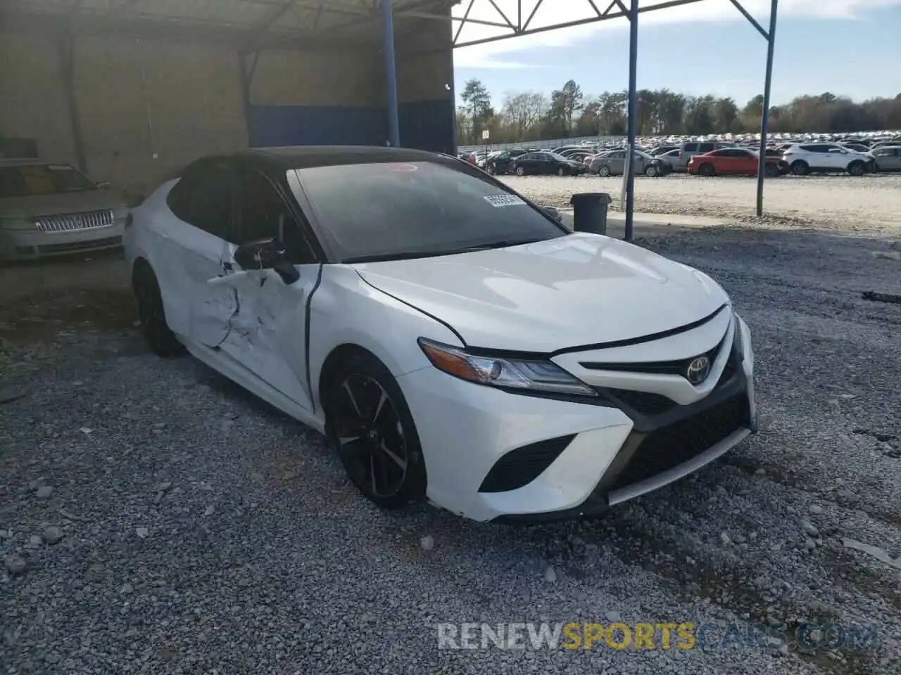 1 Photograph of a damaged car 4T1B61HK4KU222972 TOYOTA CAMRY 2019