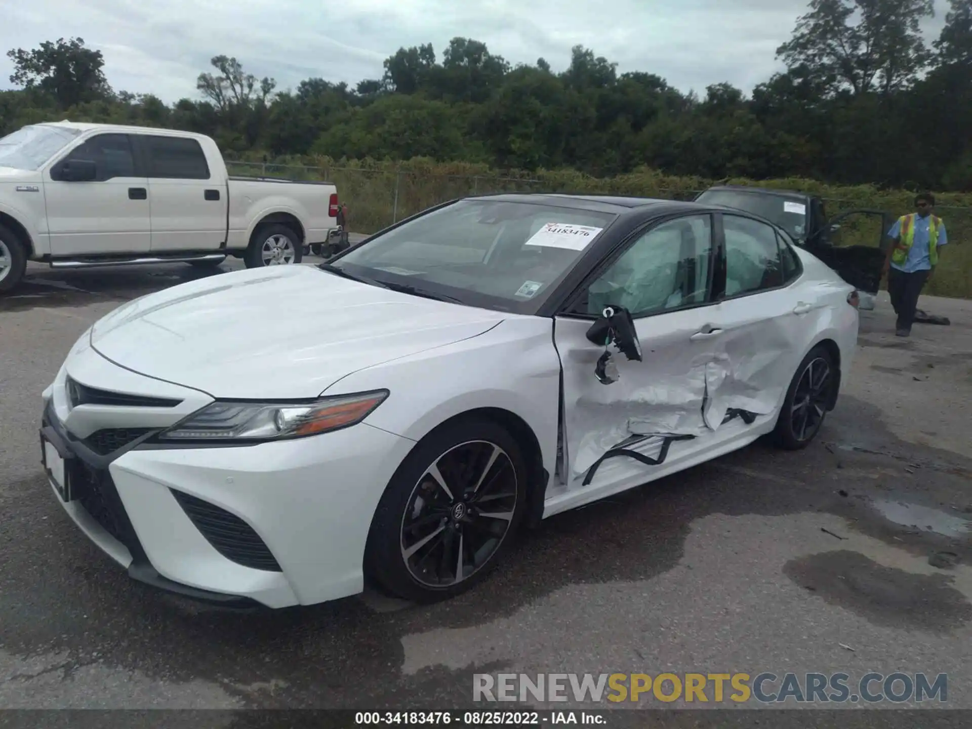 2 Photograph of a damaged car 4T1B61HK4KU242283 TOYOTA CAMRY 2019