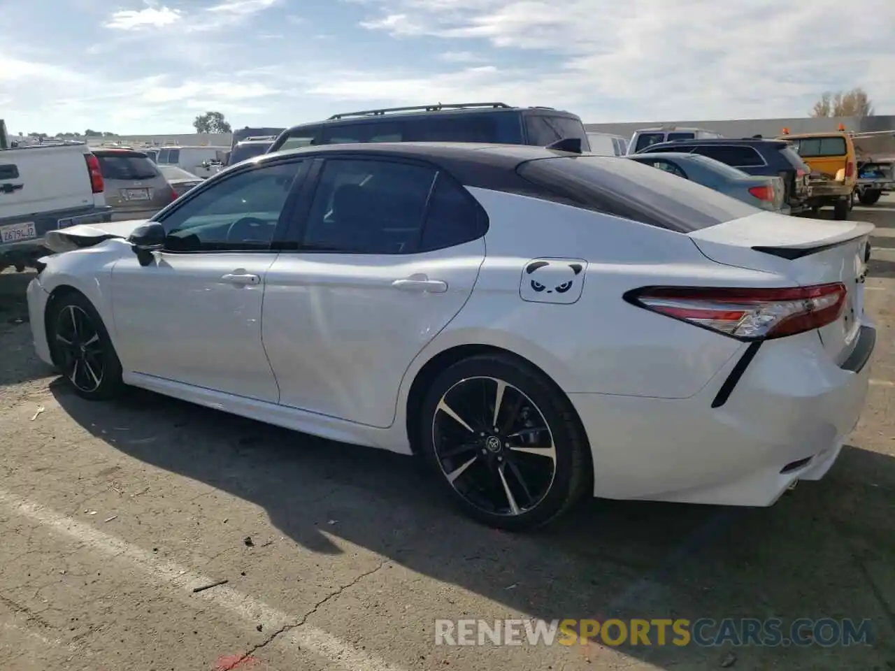 2 Photograph of a damaged car 4T1B61HK4KU247337 TOYOTA CAMRY 2019