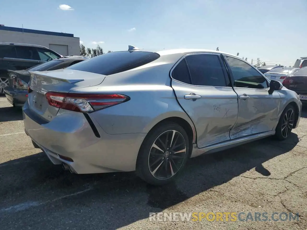 3 Photograph of a damaged car 4T1B61HK4KU251243 TOYOTA CAMRY 2019