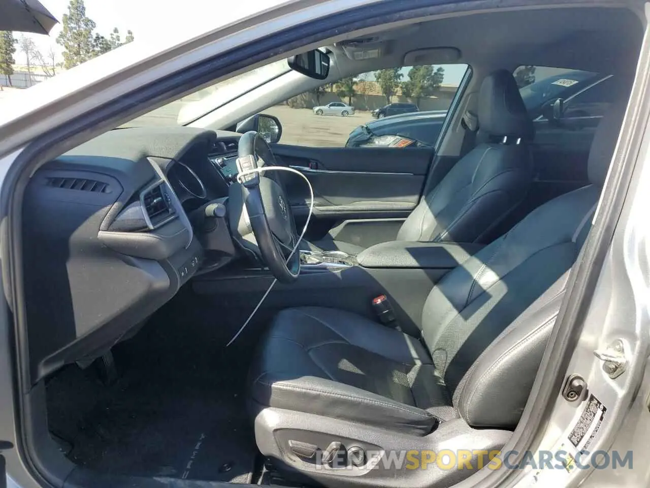 7 Photograph of a damaged car 4T1B61HK4KU251243 TOYOTA CAMRY 2019
