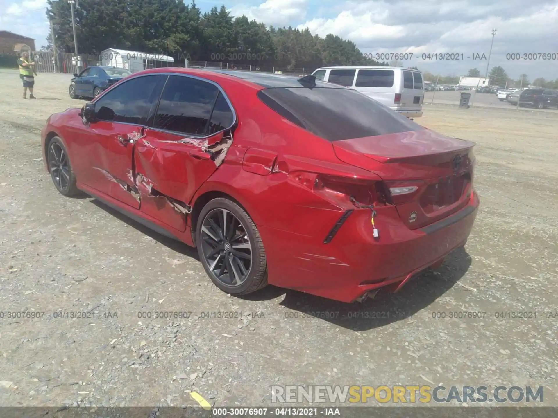 3 Photograph of a damaged car 4T1B61HK4KU274411 TOYOTA CAMRY 2019