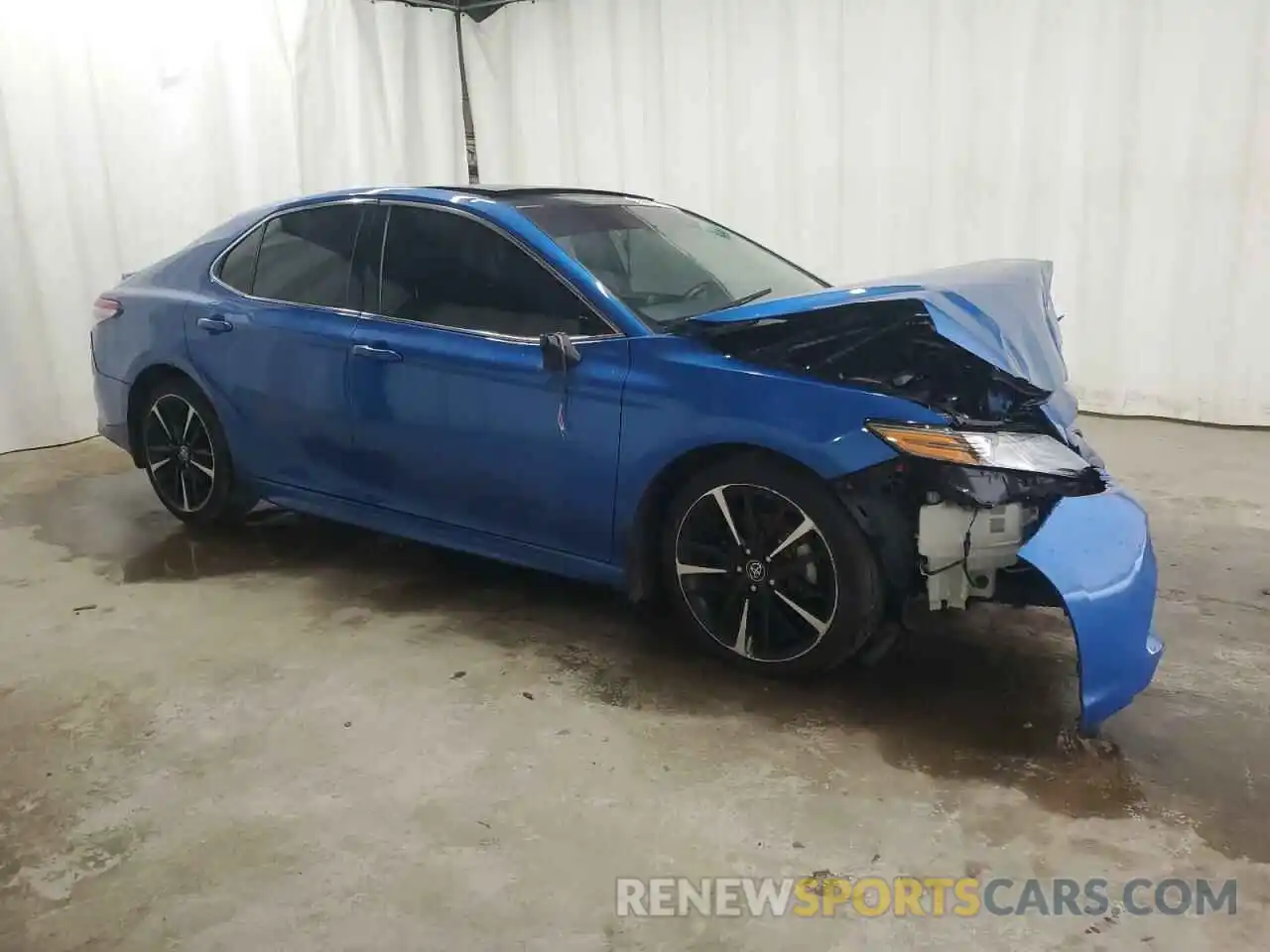 4 Photograph of a damaged car 4T1B61HK4KU276837 TOYOTA CAMRY 2019