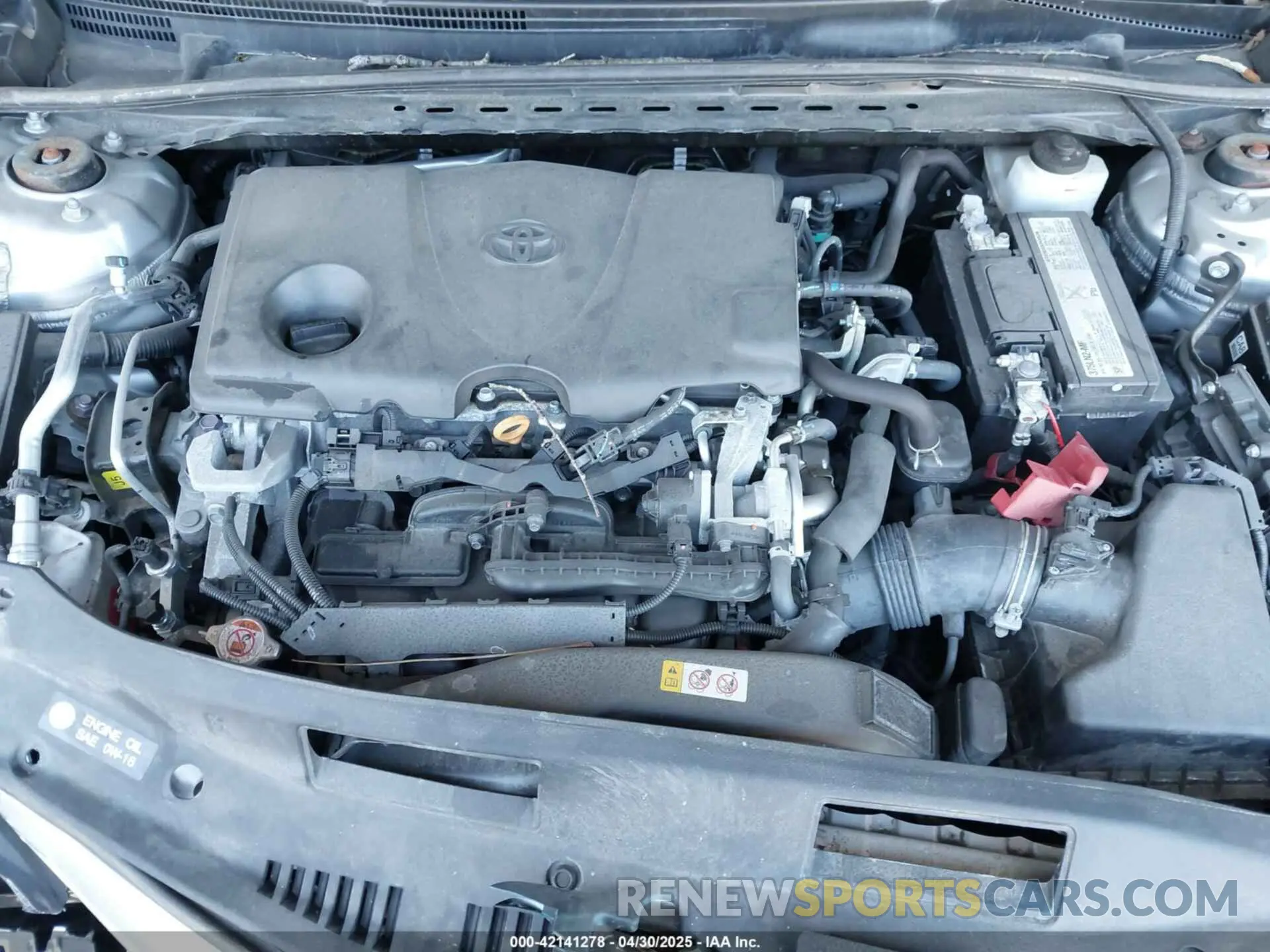 10 Photograph of a damaged car 4T1B61HK4KU284873 TOYOTA CAMRY 2019