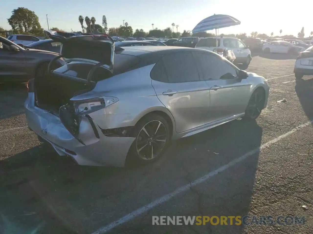 3 Photograph of a damaged car 4T1B61HK4KU287868 TOYOTA CAMRY 2019