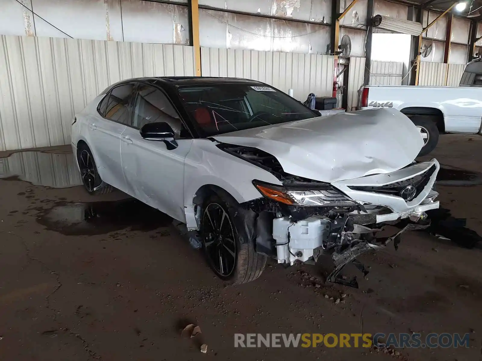 1 Photograph of a damaged car 4T1B61HK4KU293430 TOYOTA CAMRY 2019