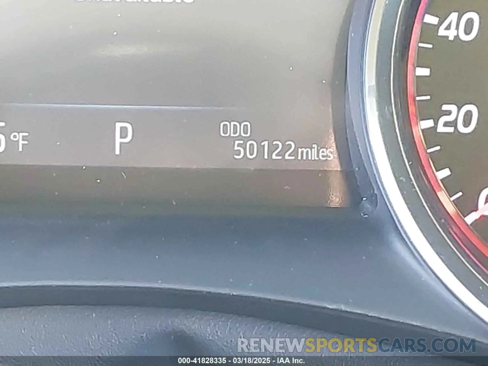 16 Photograph of a damaged car 4T1B61HK4KU298532 TOYOTA CAMRY 2019
