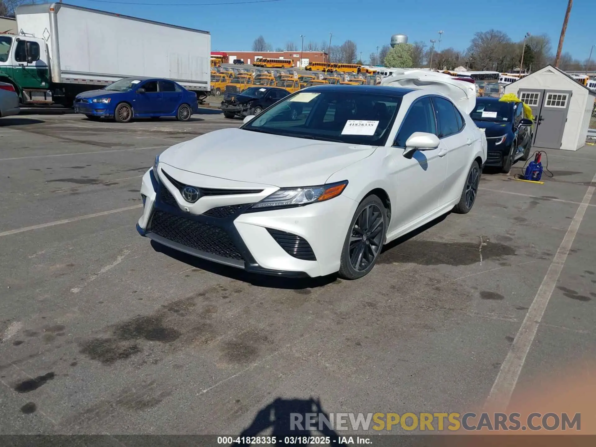2 Photograph of a damaged car 4T1B61HK4KU298532 TOYOTA CAMRY 2019