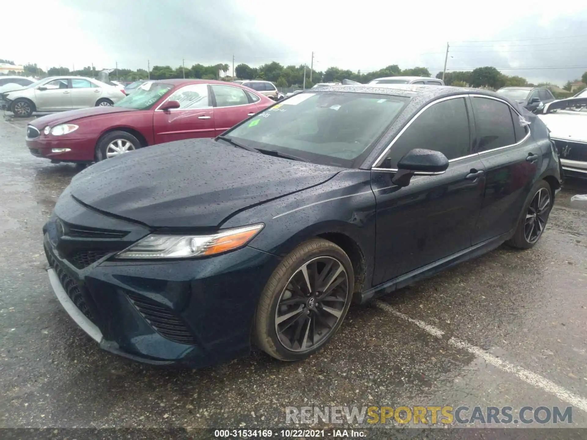 2 Photograph of a damaged car 4T1B61HK4KU752035 TOYOTA CAMRY 2019