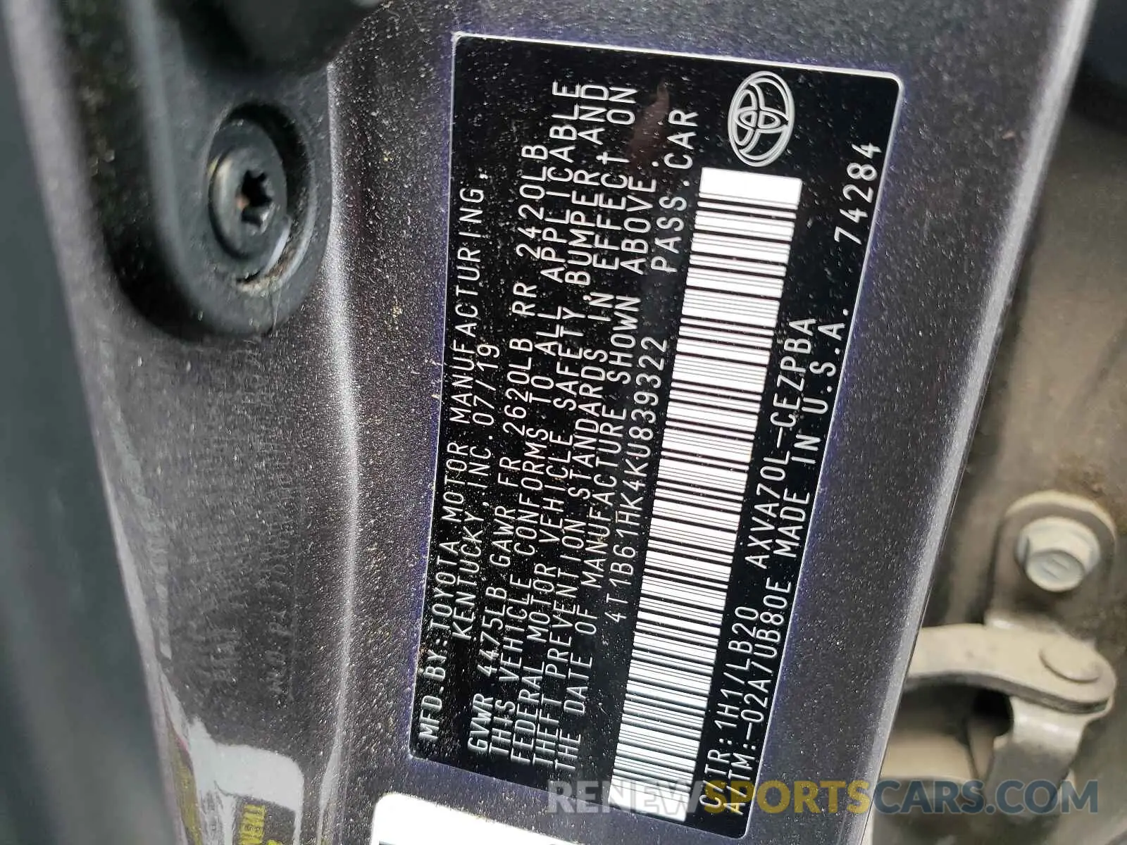 10 Photograph of a damaged car 4T1B61HK4KU839322 TOYOTA CAMRY 2019