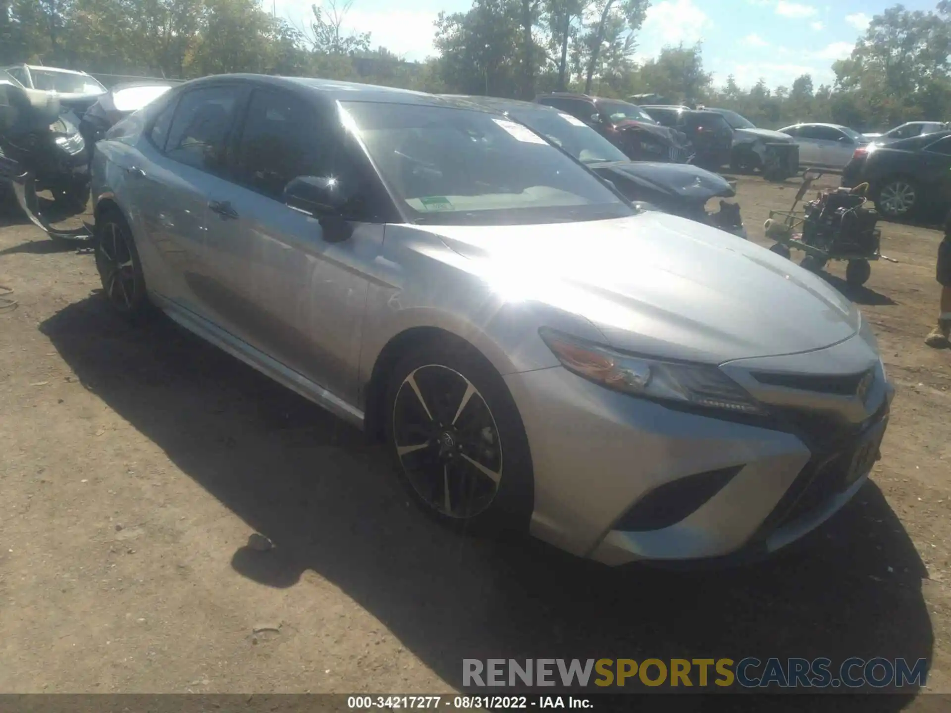 1 Photograph of a damaged car 4T1B61HK5KU166878 TOYOTA CAMRY 2019