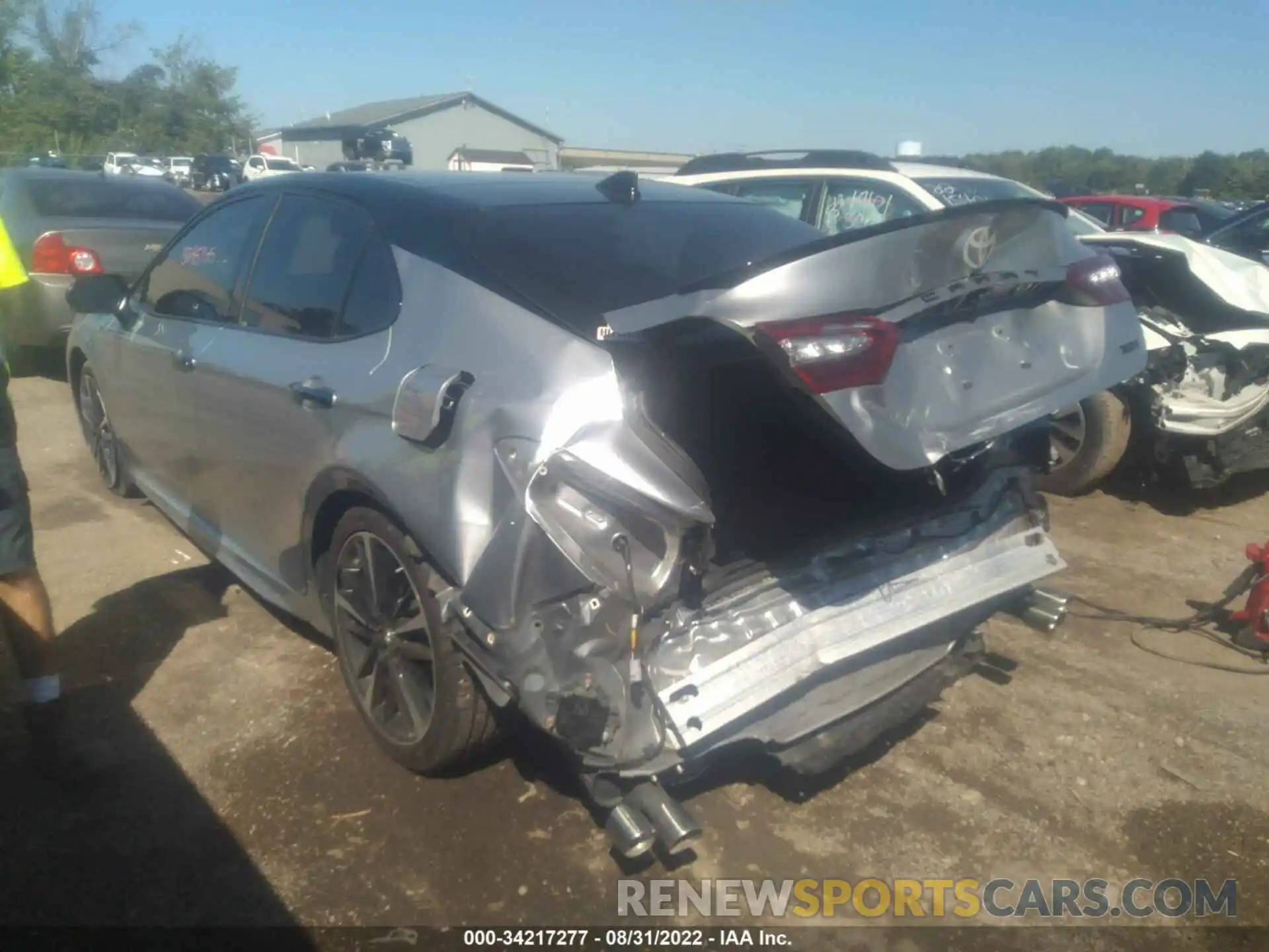 3 Photograph of a damaged car 4T1B61HK5KU166878 TOYOTA CAMRY 2019