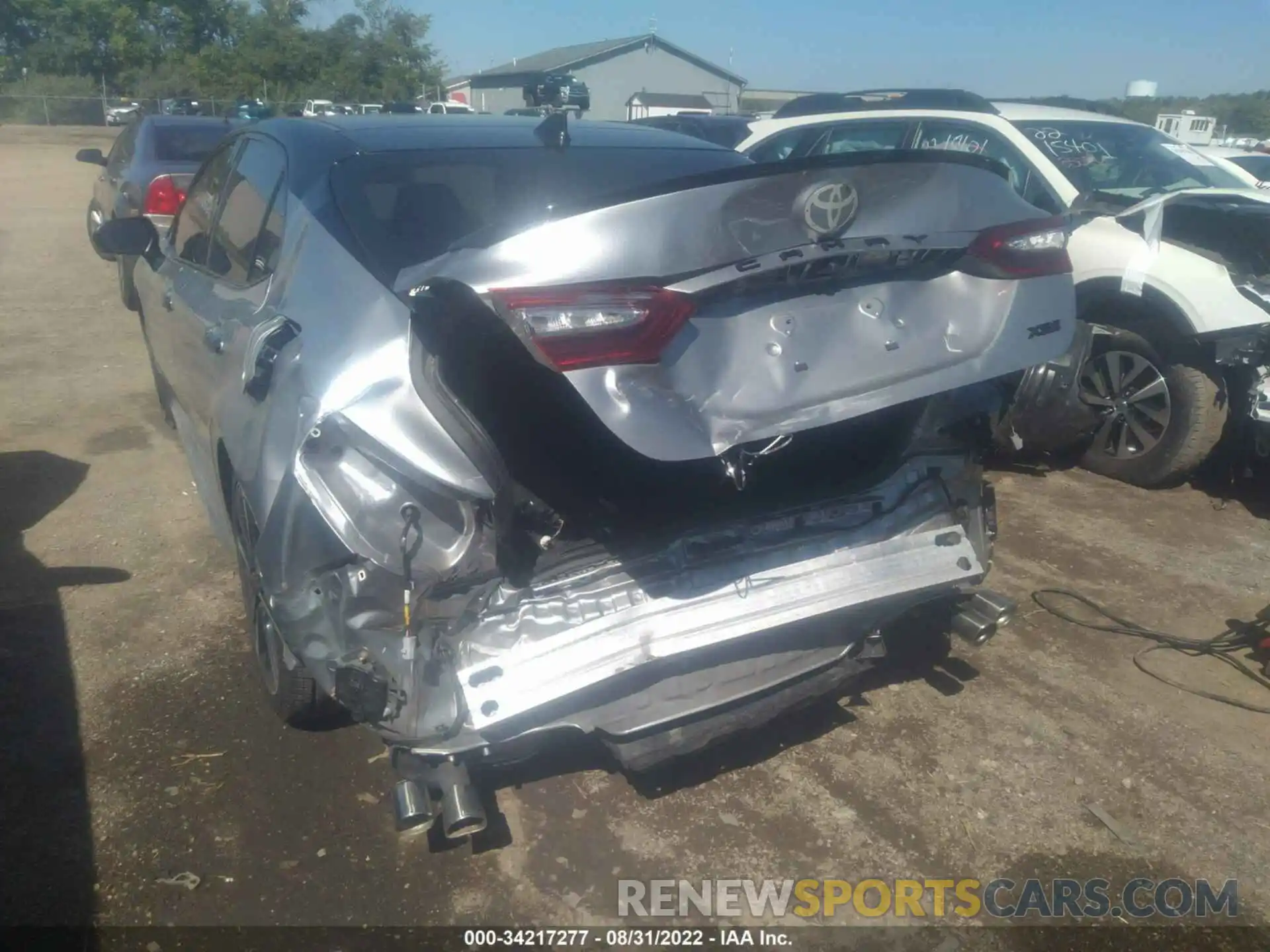 6 Photograph of a damaged car 4T1B61HK5KU166878 TOYOTA CAMRY 2019