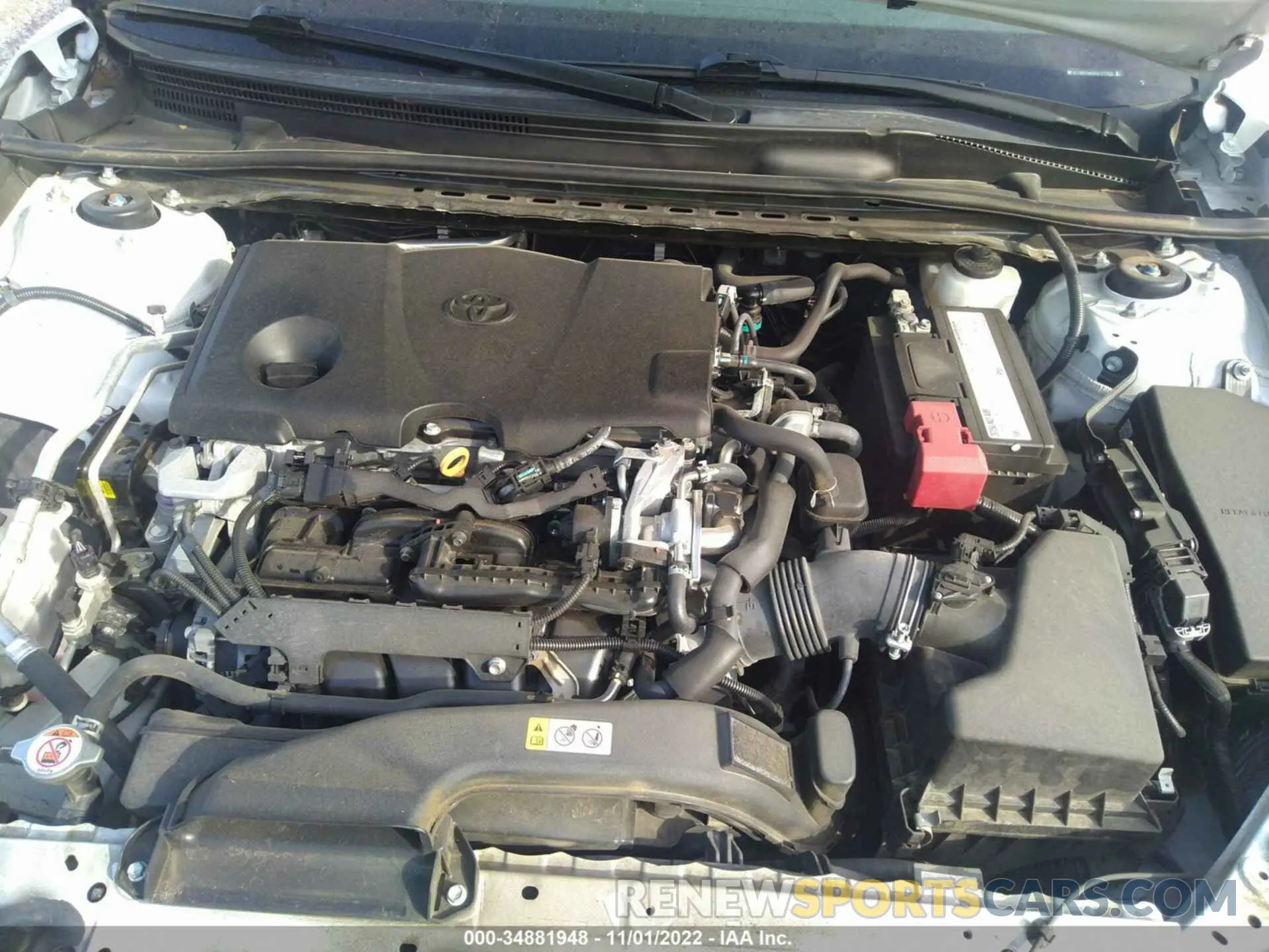 10 Photograph of a damaged car 4T1B61HK5KU177556 TOYOTA CAMRY 2019