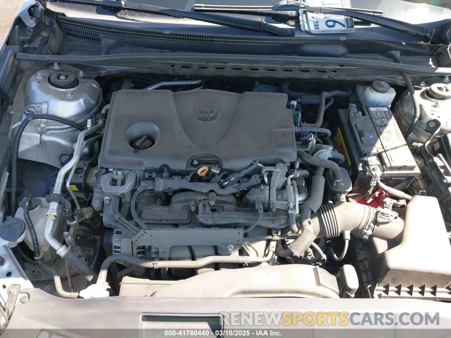 10 Photograph of a damaged car 4T1B61HK5KU177797 TOYOTA CAMRY 2019