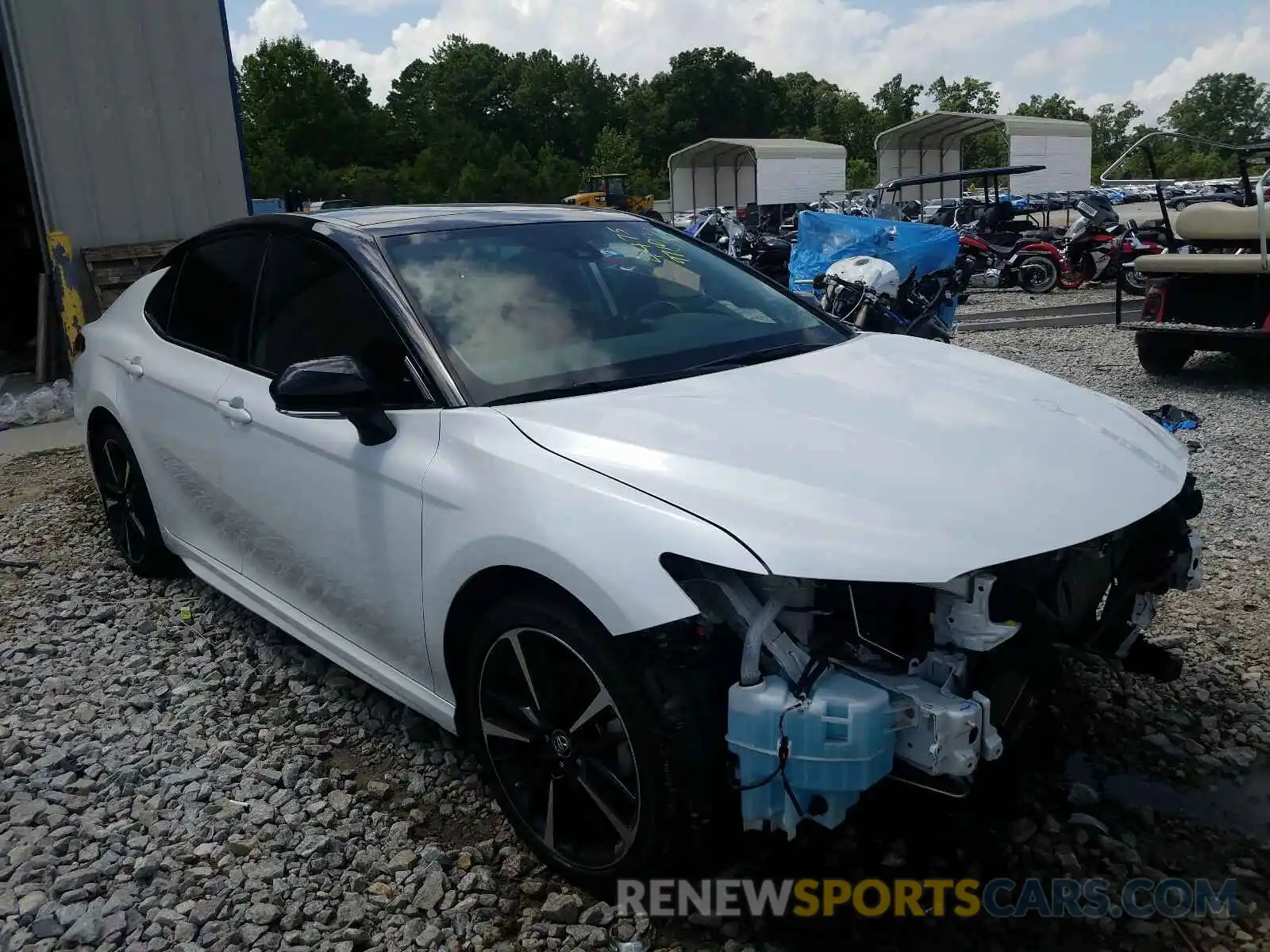 1 Photograph of a damaged car 4T1B61HK5KU178156 TOYOTA CAMRY 2019